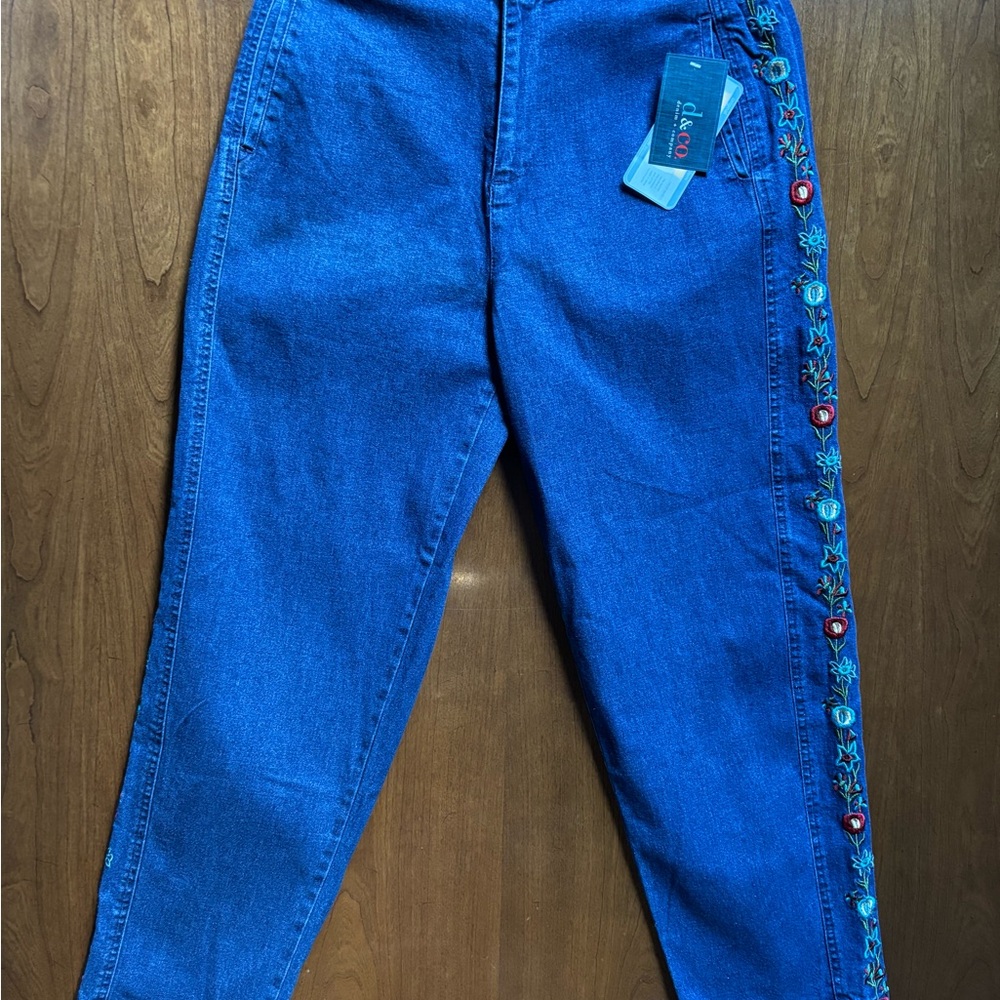 Denim&Co Medium Blue Ankle Jeans with Floral Side Embroidery
